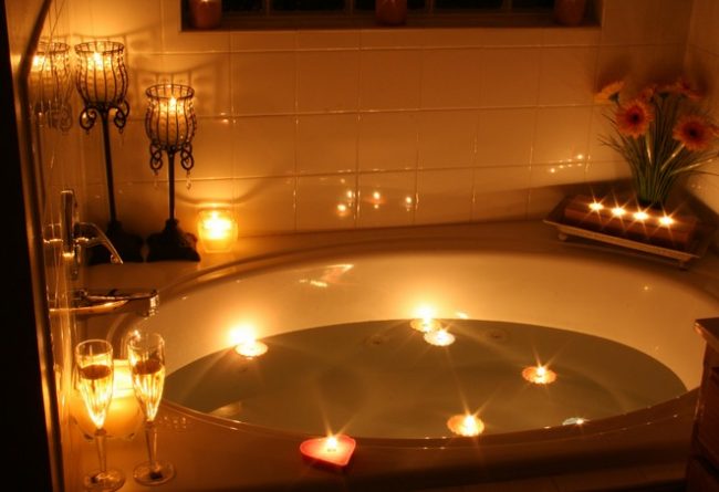 decor-romantic-pentru-baie-de-sf-valentin